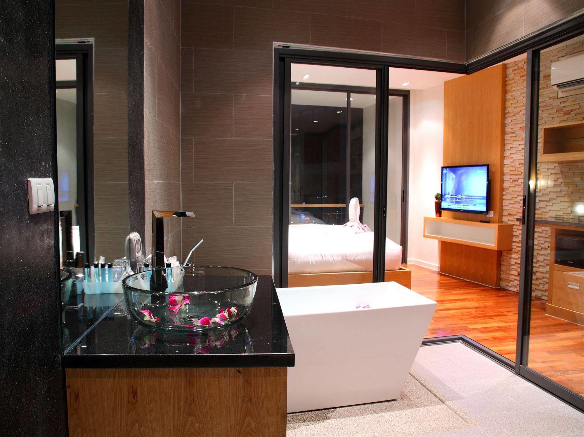 Kamala Resort By Phuket Resort Group Exteriör bild